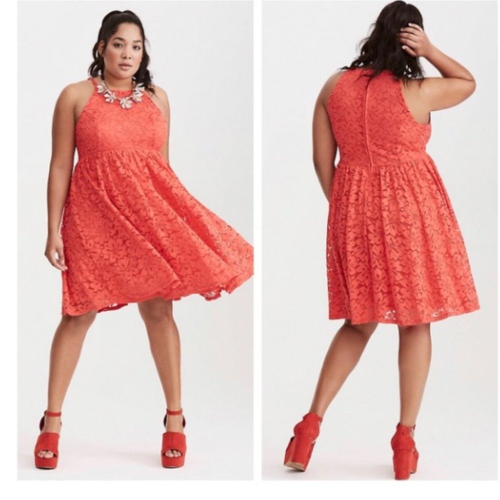 TORRID | Red Floral Lace Skater Dress (19)🦋